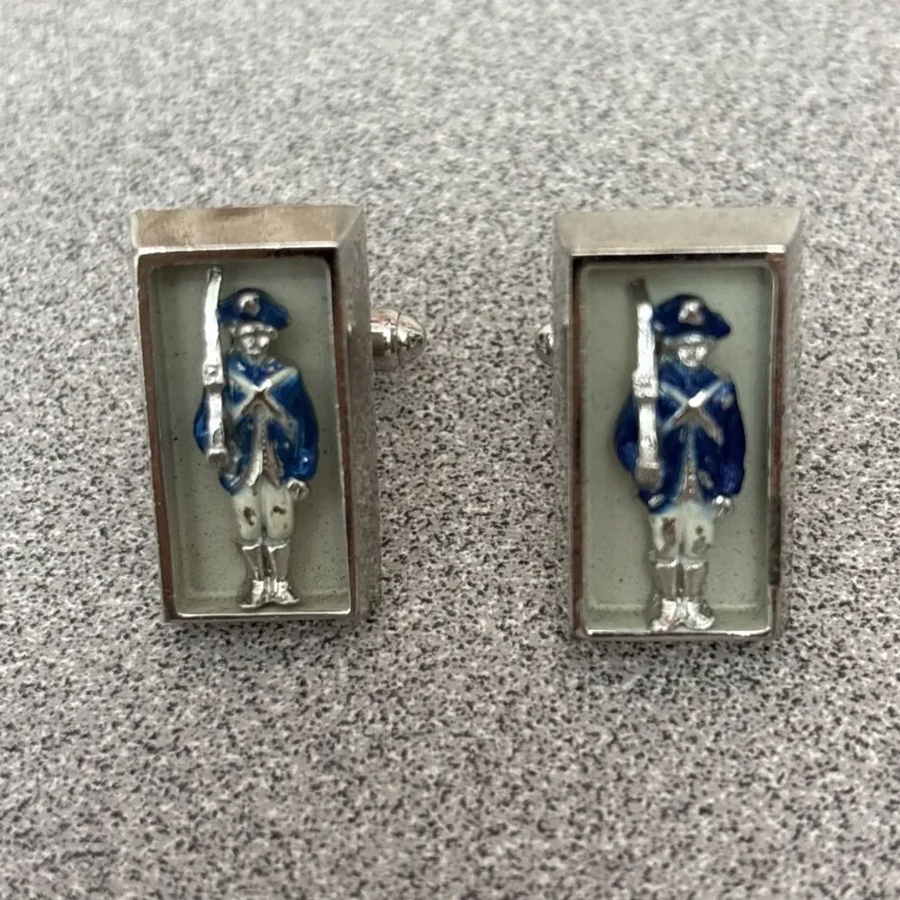 Vintage Shields Patriotic Silver Tone Cufflinks Soldier With Sword Tie Tack, Pin